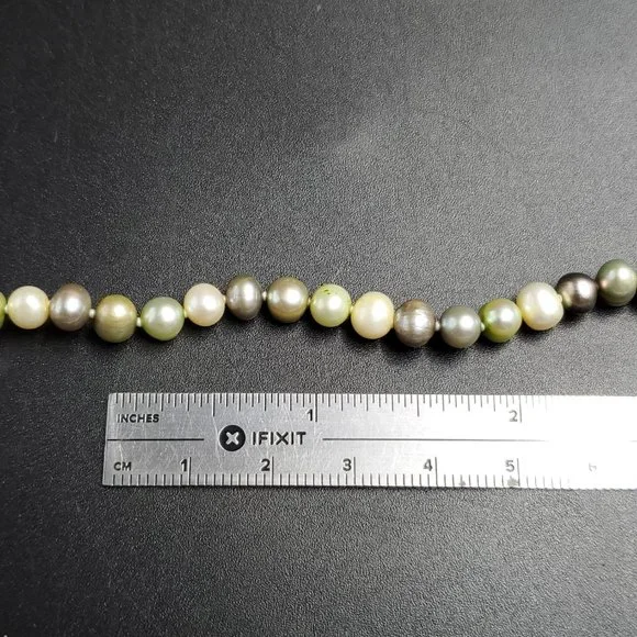 18 Inch Sterling Silver Beautiful Light Colored Pearls Necklace - Picture 5 of 6